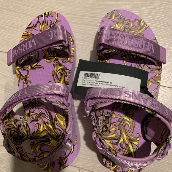 VERSACE JEANS COUTURE Purple Garland Logo Sandals in size 38, super comfortable - Picture 3 of 5
